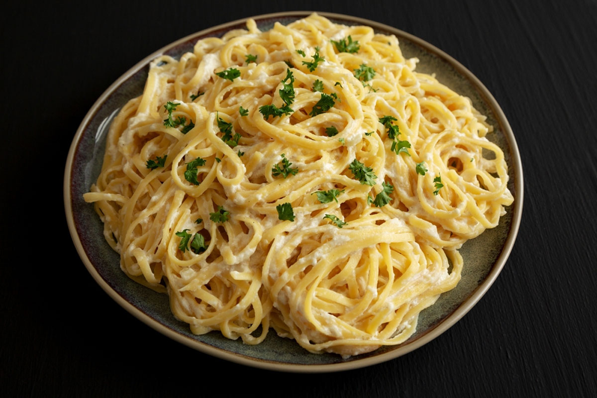 Fettuccine Alfredo